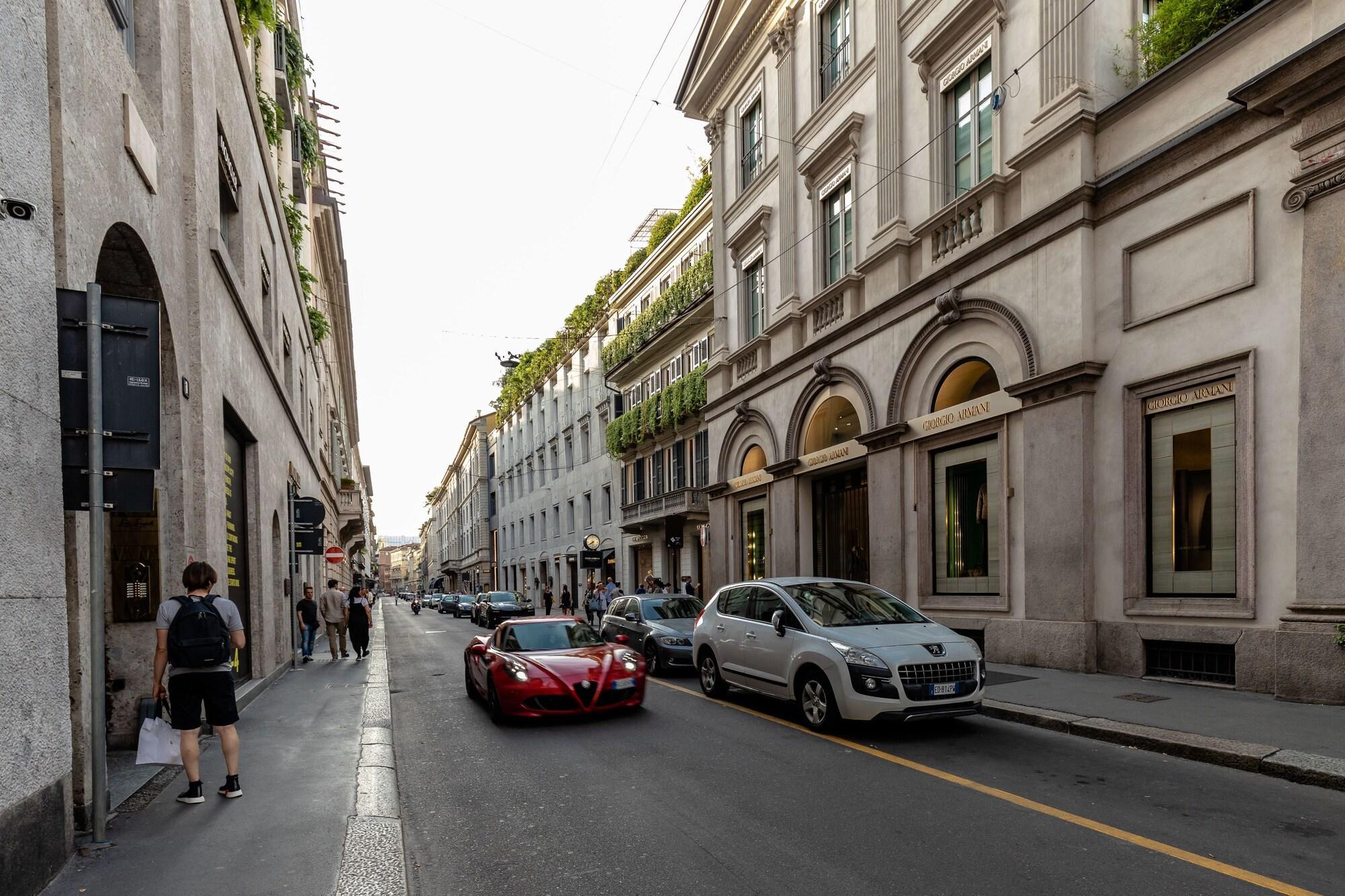 Aiello Rooms - San Babila Milan Exterior photo